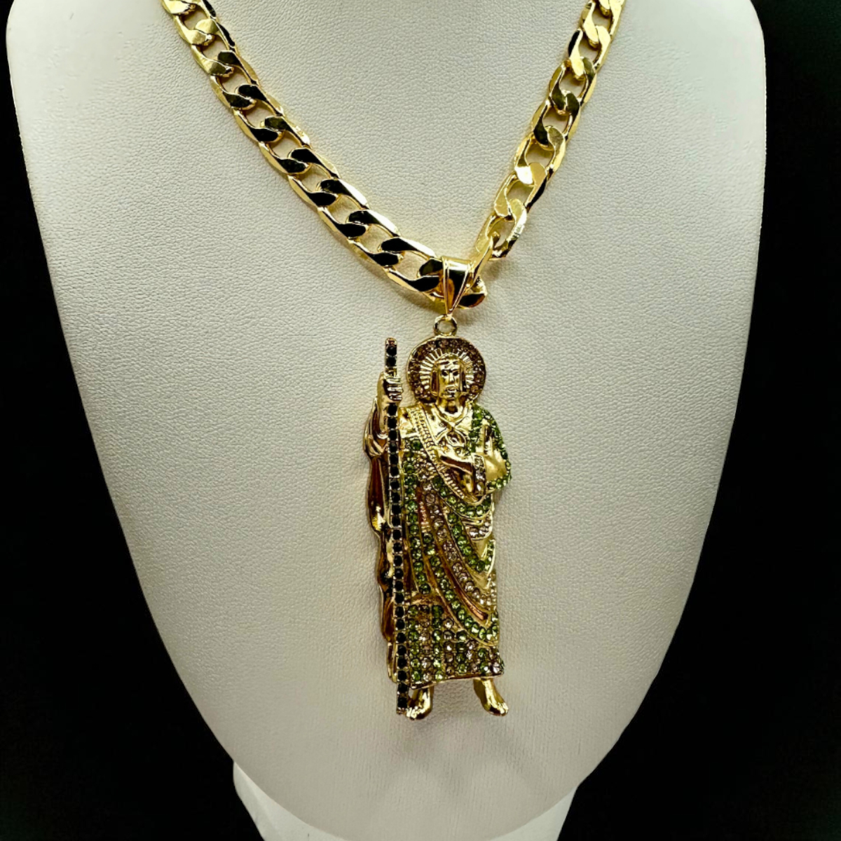 Cadena Barbada 8mm Con San Judas Verde en Oro Laminado de 18K