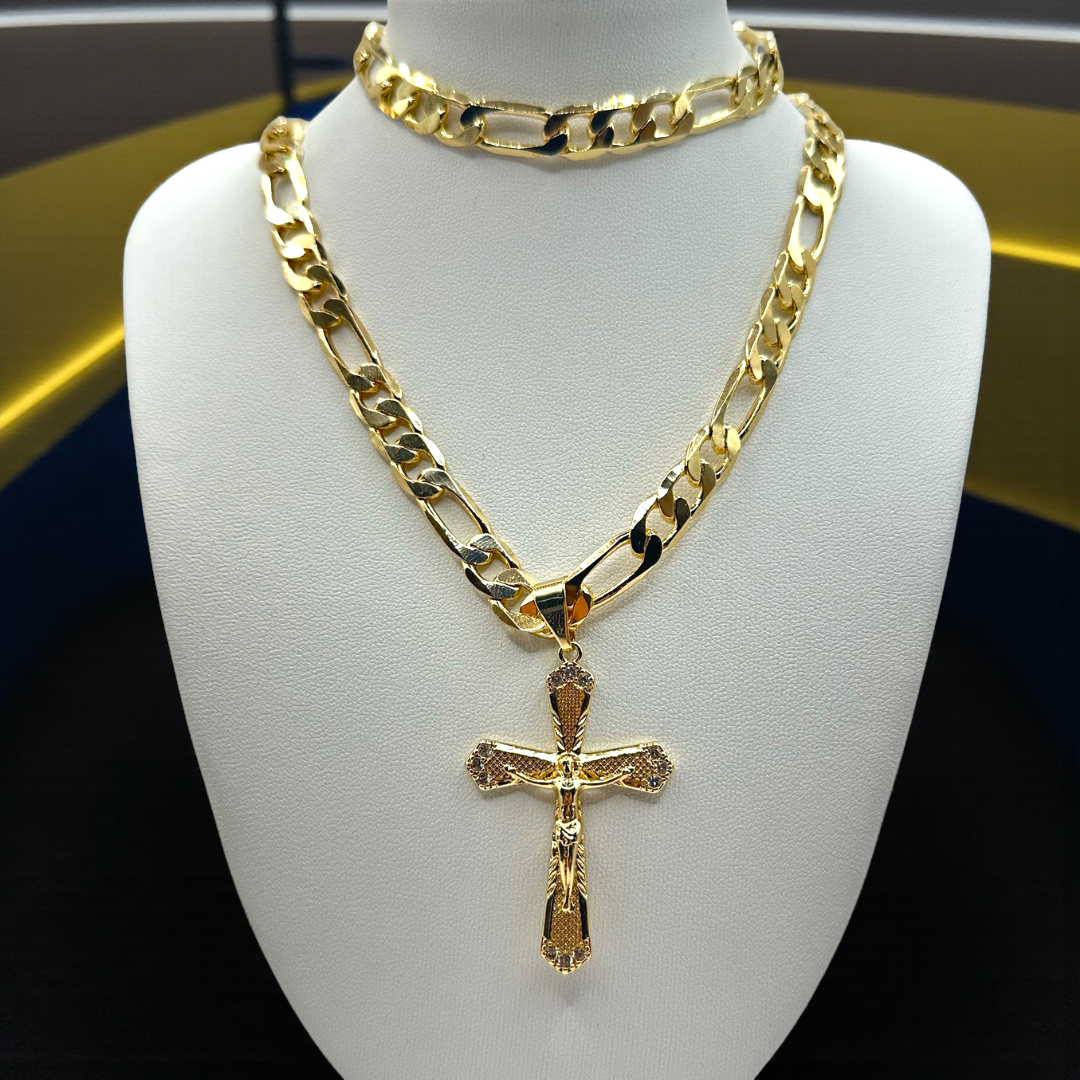 Cadena y esclava Cartier de 8mm con Cristo  en oro laminado de 18K