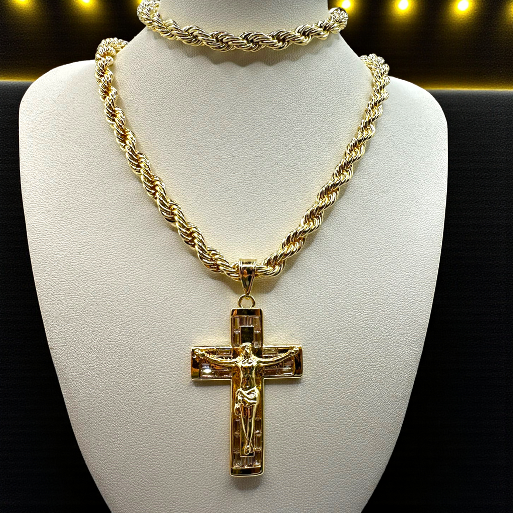 Cadena y esclava Torzal de 5mm con Cristo en oro laminado de 18K