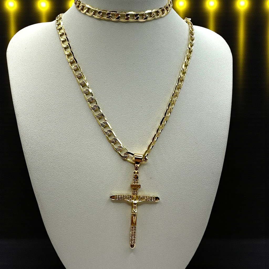 Cadena y esclava Barbada de 5mm con Cristo Diamantado en oro laminado de 18K