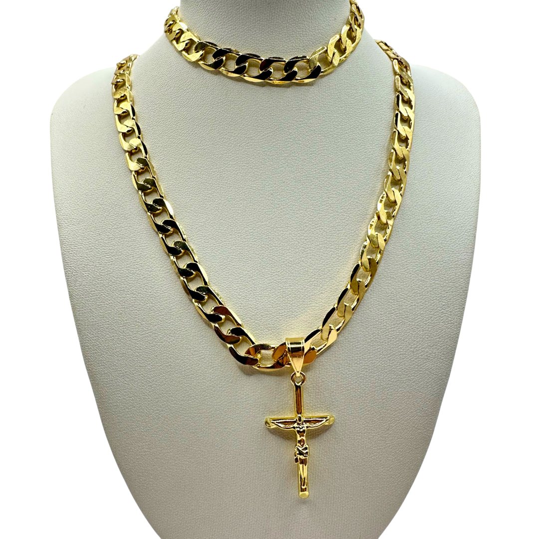 Cadena y esclava Barbada de 8mm Con  Cristo en oro laminado de 18K