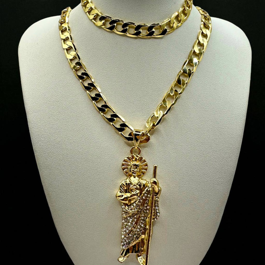 Cadena y esclava Barbada de 8mm con San Judas Blanco en oro laminado de 18K