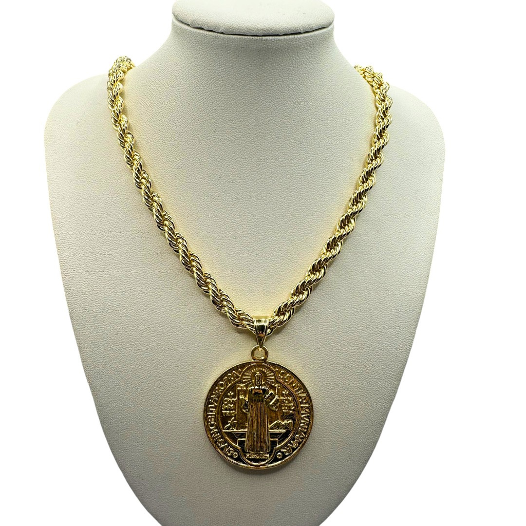 Cadena Torzal 5mm Con San Benito en Oro Laminado de 18K