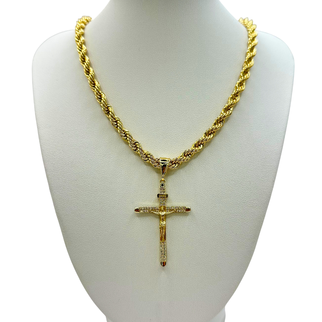 Cadena Torzal 5mm Con Cristo Diamantado en Oro Laminado de 18K
