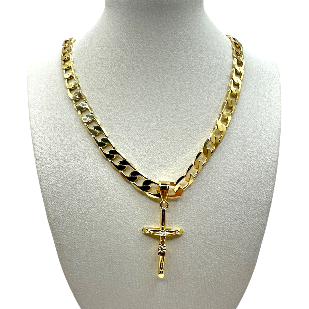 Cadena Barbada 8mm Con Cristo en Oro Laminado de 18K